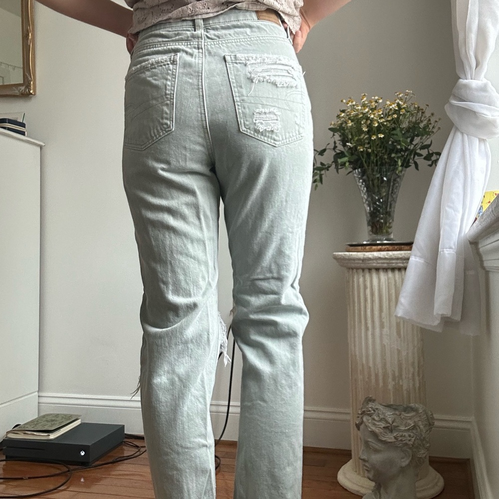 American Eagle Outfitters Gray Ankle Cropped Jeans - Picture 2 of 2